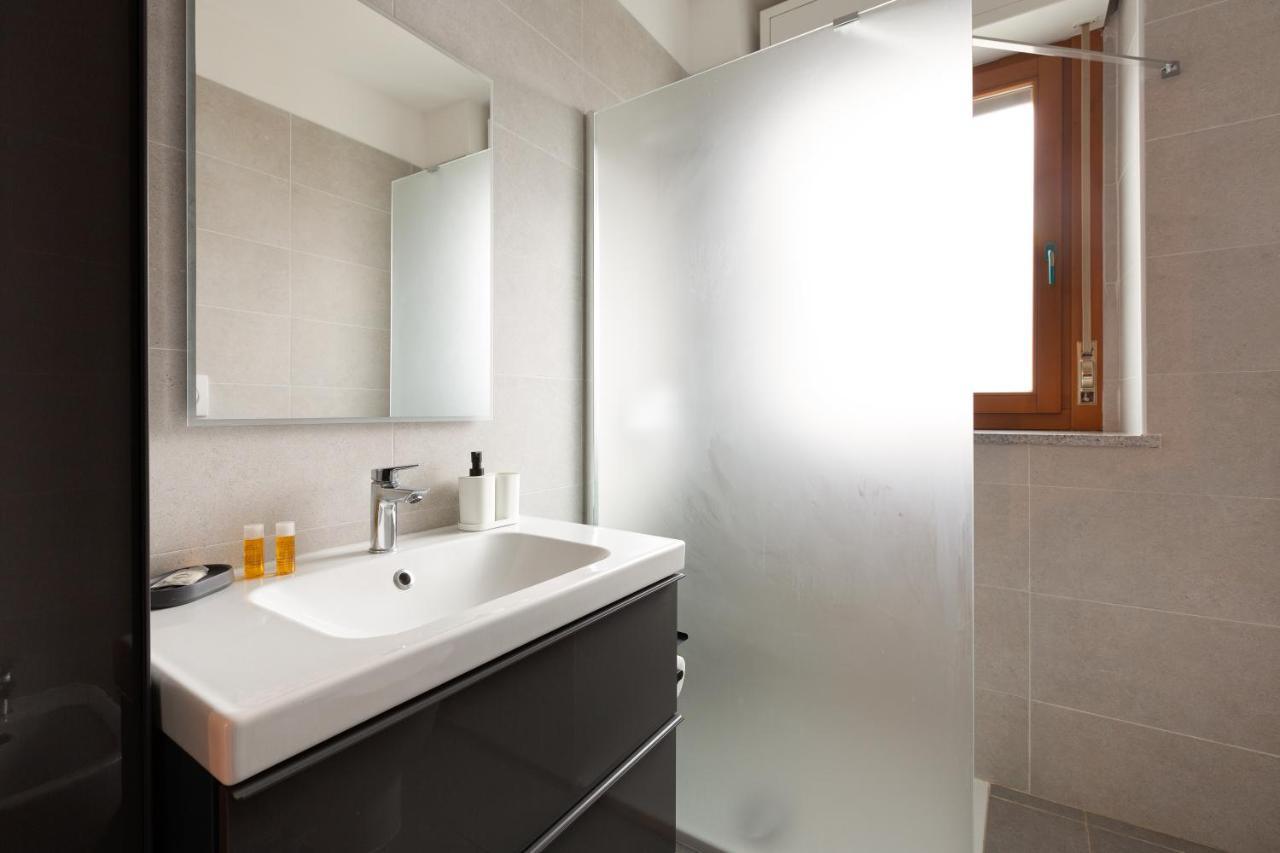Milan Comfy Apartment X3 - With Balcony Milão Exterior foto