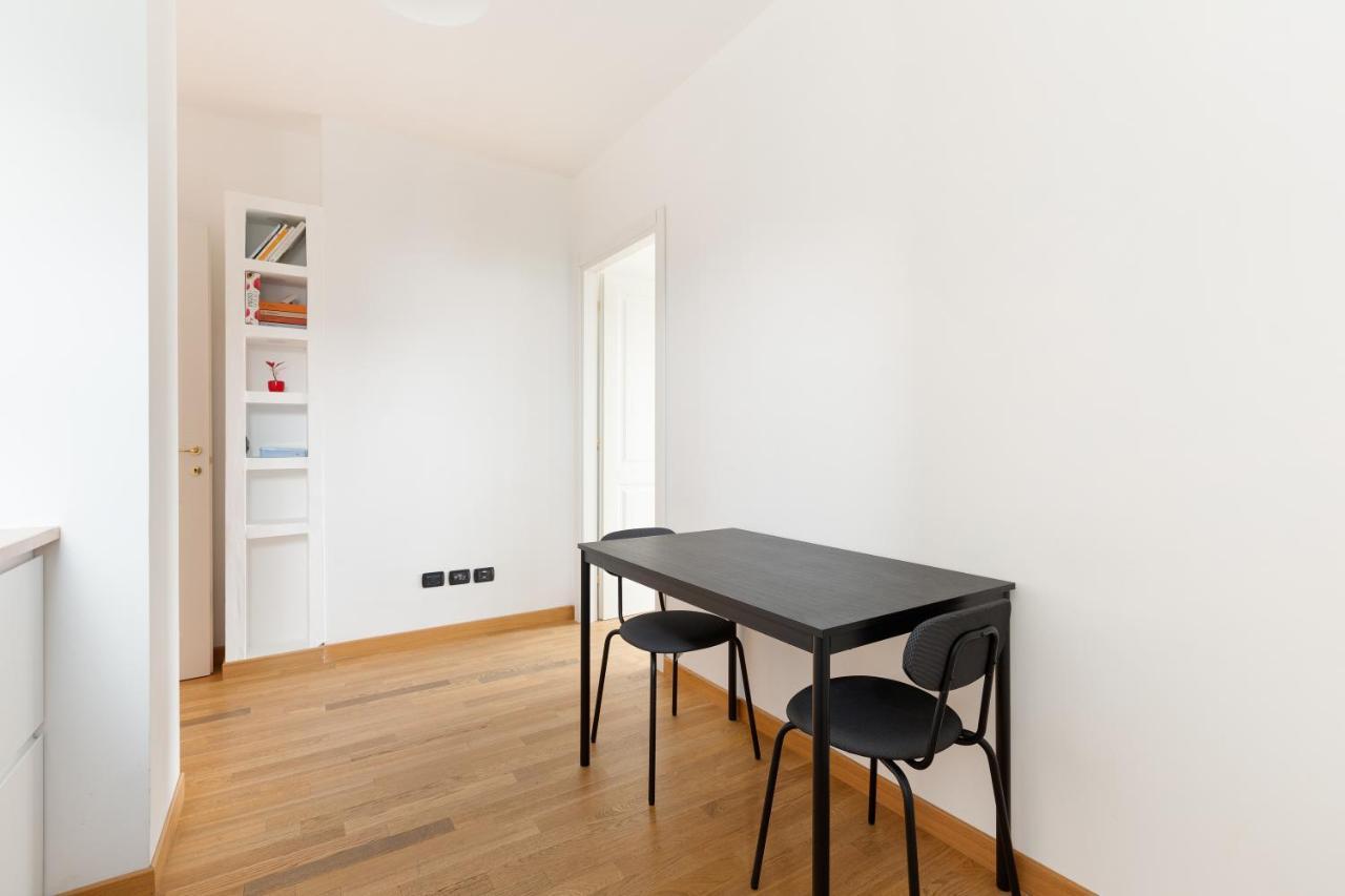 Milan Comfy Apartment X3 - With Balcony Milão Exterior foto
