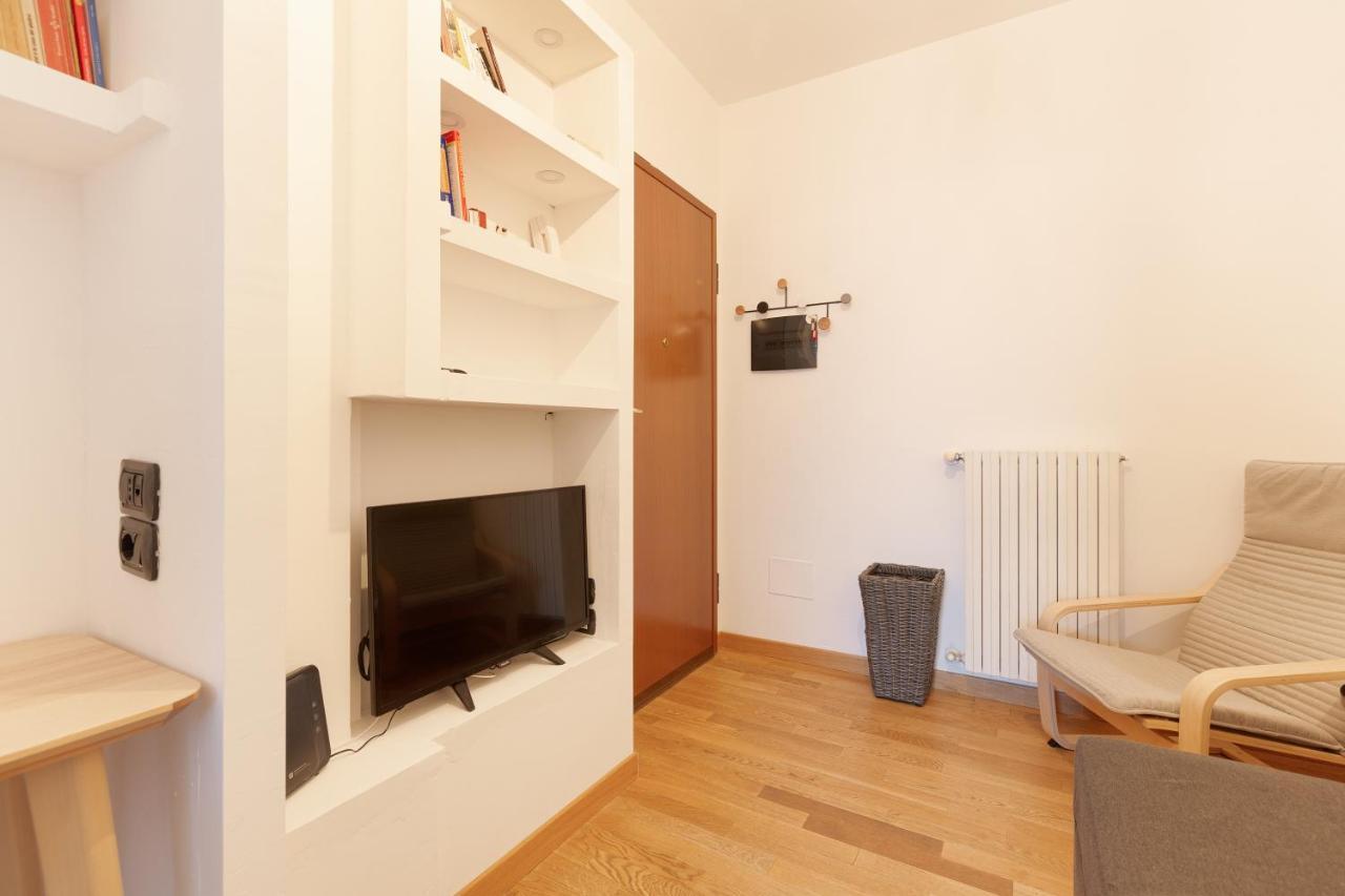Milan Comfy Apartment X3 - With Balcony Milão Exterior foto