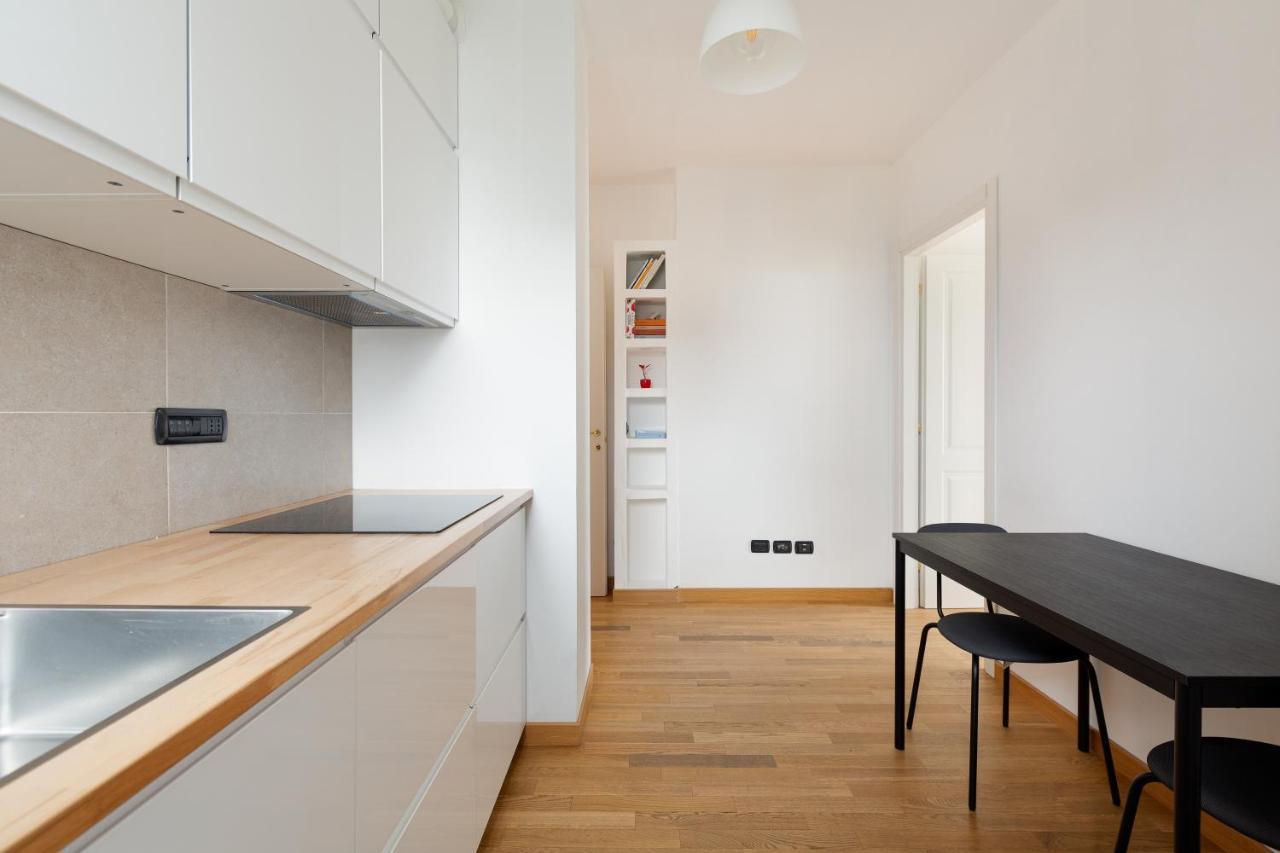 Milan Comfy Apartment X3 - With Balcony Milão Exterior foto